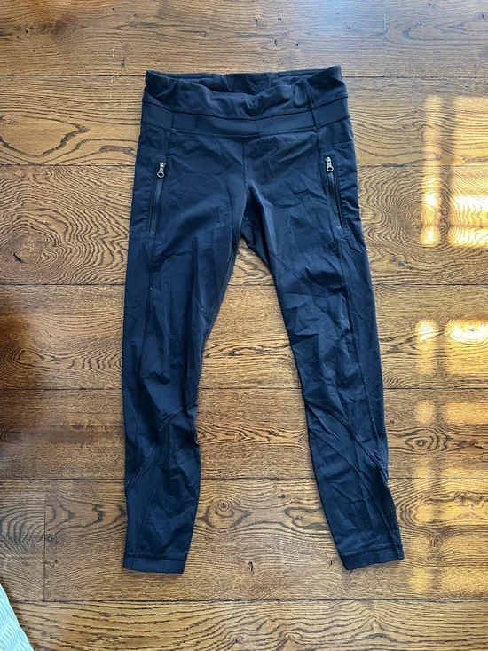Lululemon Black Athletic Zip-Pocket Leggings - Picture 4 of 4